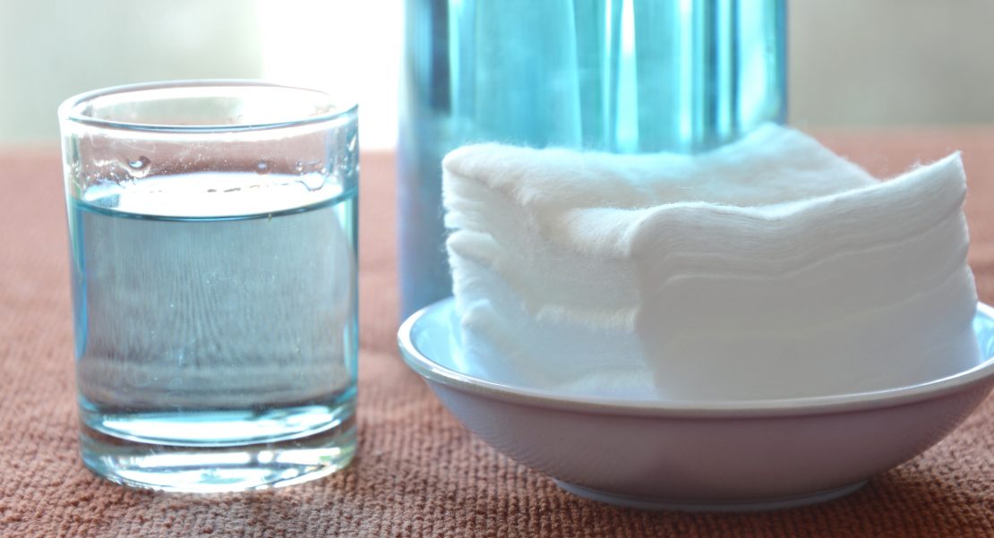 agua oxigenada para blanquear los dientes